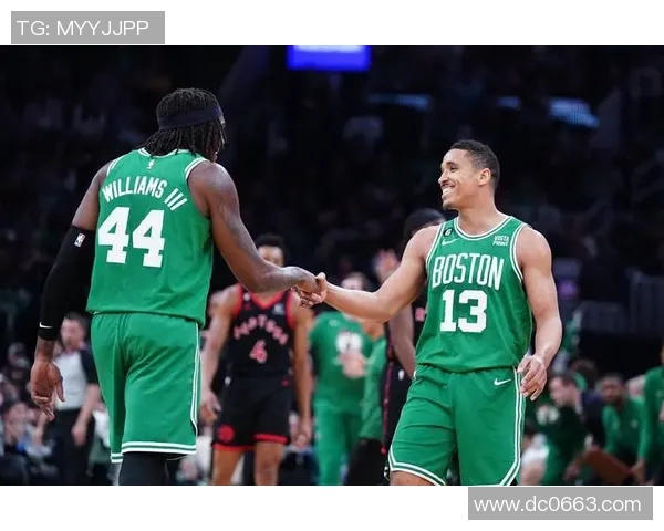 猛龙与凯尔特人第四场激战回顾双方精彩表现与关键时刻分析