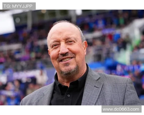 贝尼特斯与弗格森历史交锋数据分析及战绩回顾 贝尼特斯与弗格森历史交锋数据分析及战绩回顾